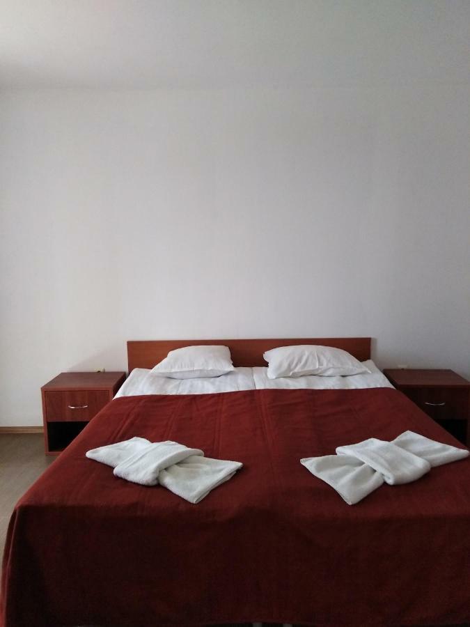 Vm Apartments Robinson Beach Pomorie Exteriör bild
