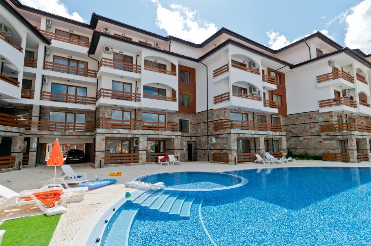 Vm Apartments Robinson Beach Pomorie Exteriör bild